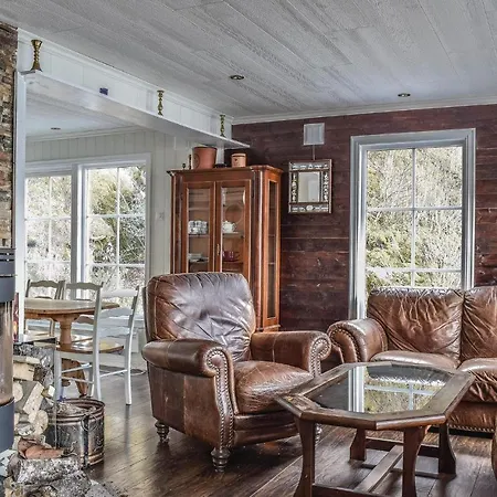 Semesterbostad Three-bedroom Holiday In *