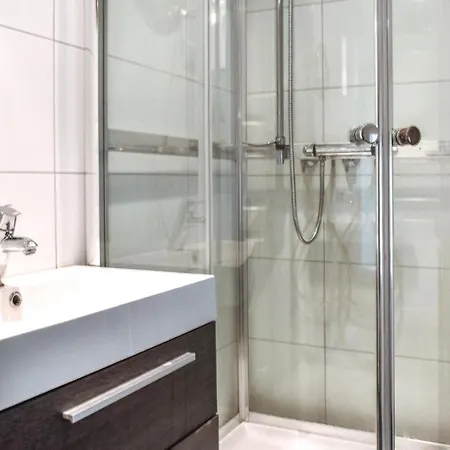 Three-bedroom Holiday In Ferienhaus
